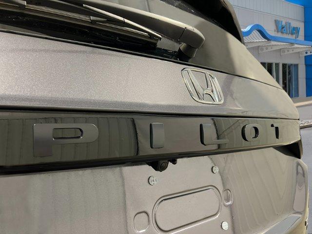 new 2025 Honda Pilot car, priced at $51,095