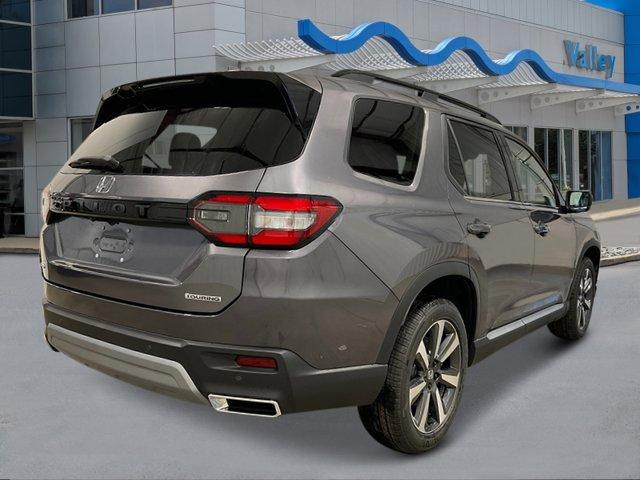 new 2025 Honda Pilot car, priced at $51,095