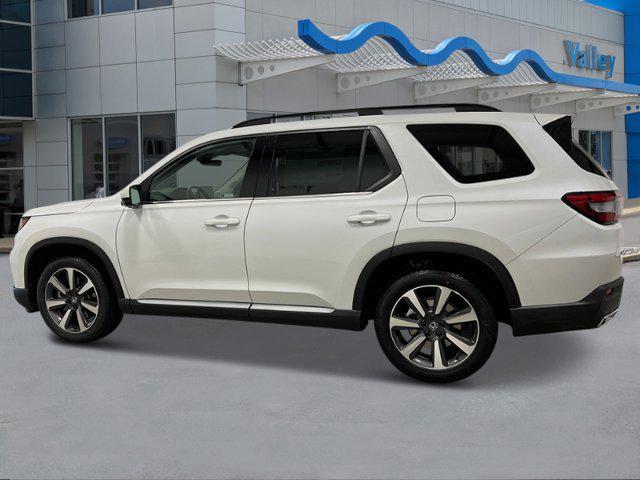 new 2025 Honda Pilot car, priced at $55,030