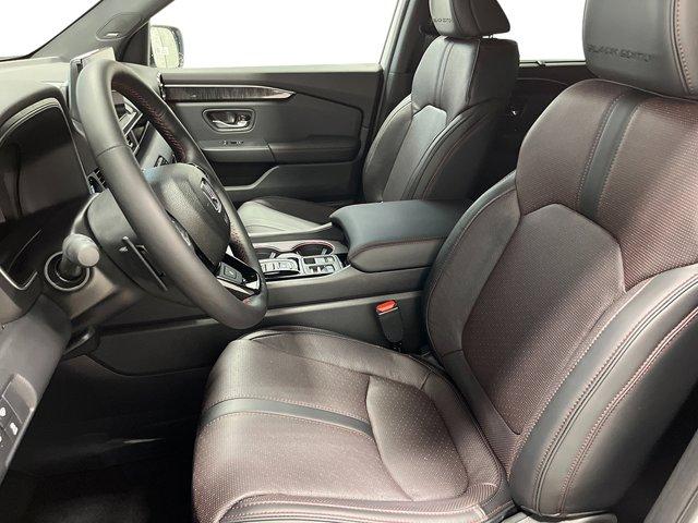 new 2025 Honda Pilot car, priced at $56,485