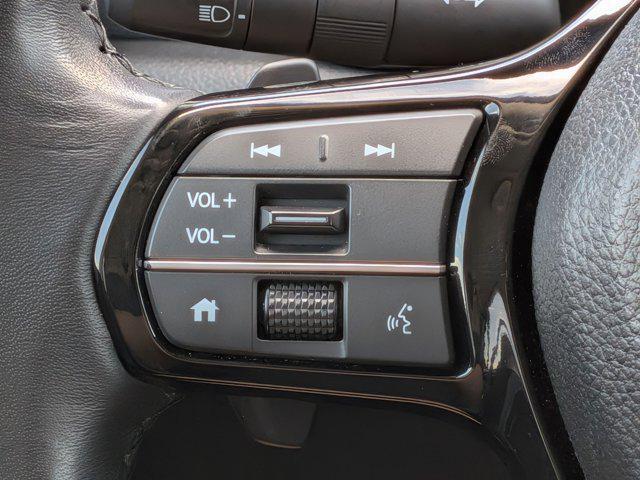 used 2025 Honda Pilot car, priced at $44,995