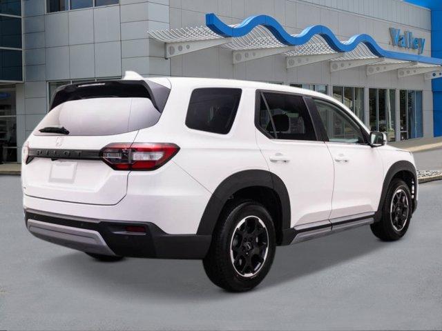 new 2025 Honda Pilot car, priced at $49,800