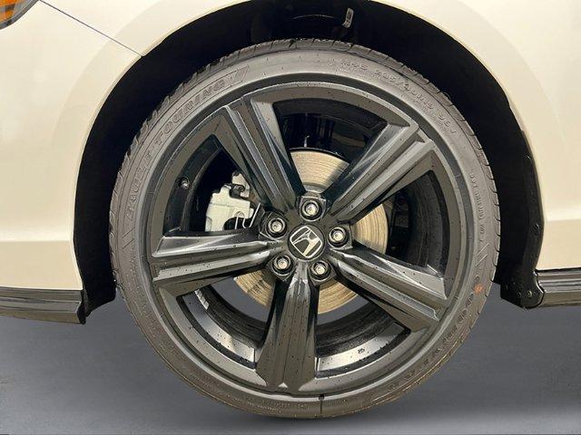 new 2025 Honda Accord Hybrid car, priced at $36,980