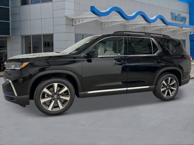 new 2025 Honda Pilot car, priced at $54,530