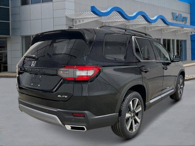 new 2025 Honda Pilot car, priced at $54,530