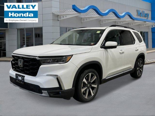 new 2025 Honda Pilot car, priced at $55,030