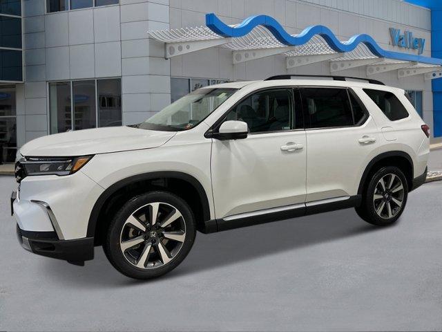 new 2025 Honda Pilot car, priced at $55,030