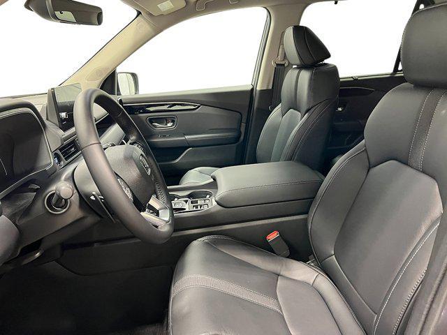 new 2025 Honda Pilot car, priced at $47,780