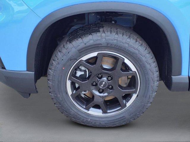 new 2025 Honda Pilot car, priced at $52,950