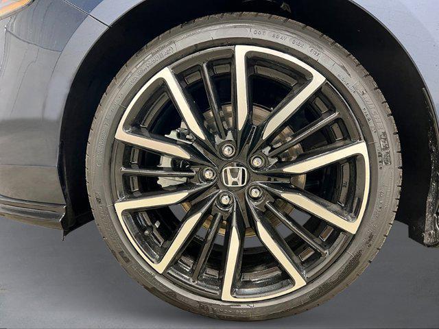 new 2025 Honda Accord Hybrid car, priced at $40,450