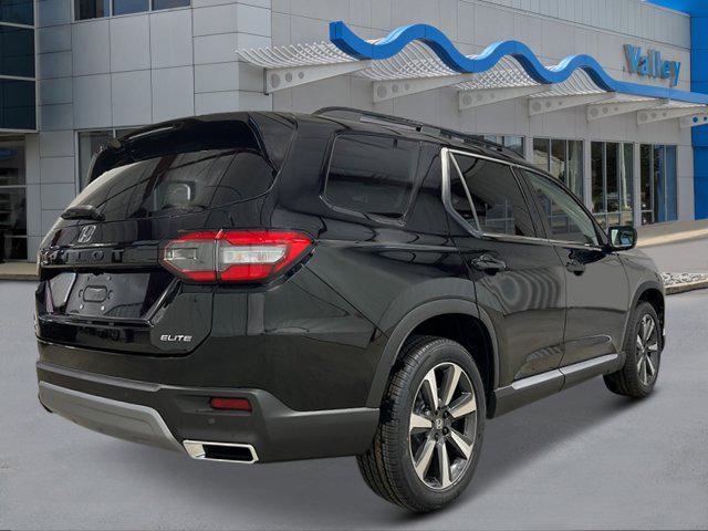 new 2025 Honda Pilot car, priced at $54,530