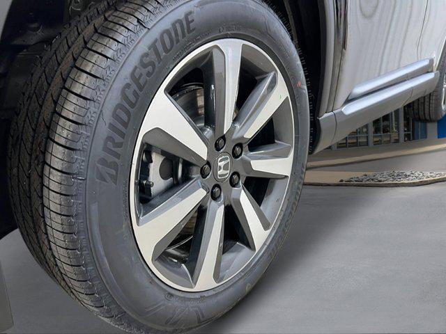 new 2025 Honda Pilot car, priced at $54,530