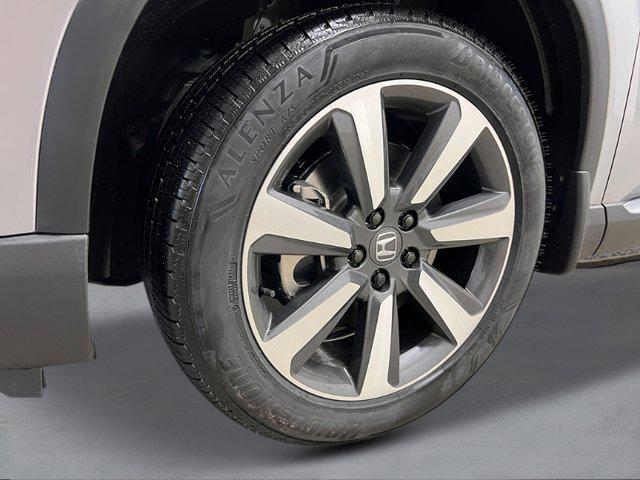 new 2025 Honda Pilot car, priced at $51,050