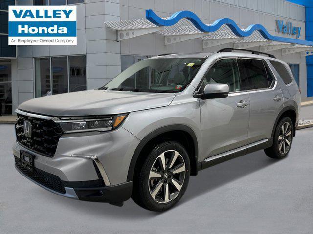 new 2025 Honda Pilot car, priced at $51,050