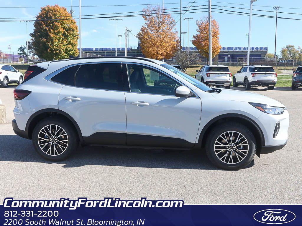 new 2026 Ford Escape PHEV car, priced at $31,528