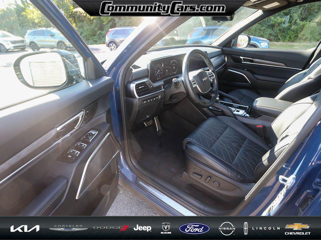 used 2024 Kia Telluride car, priced at $40,898
