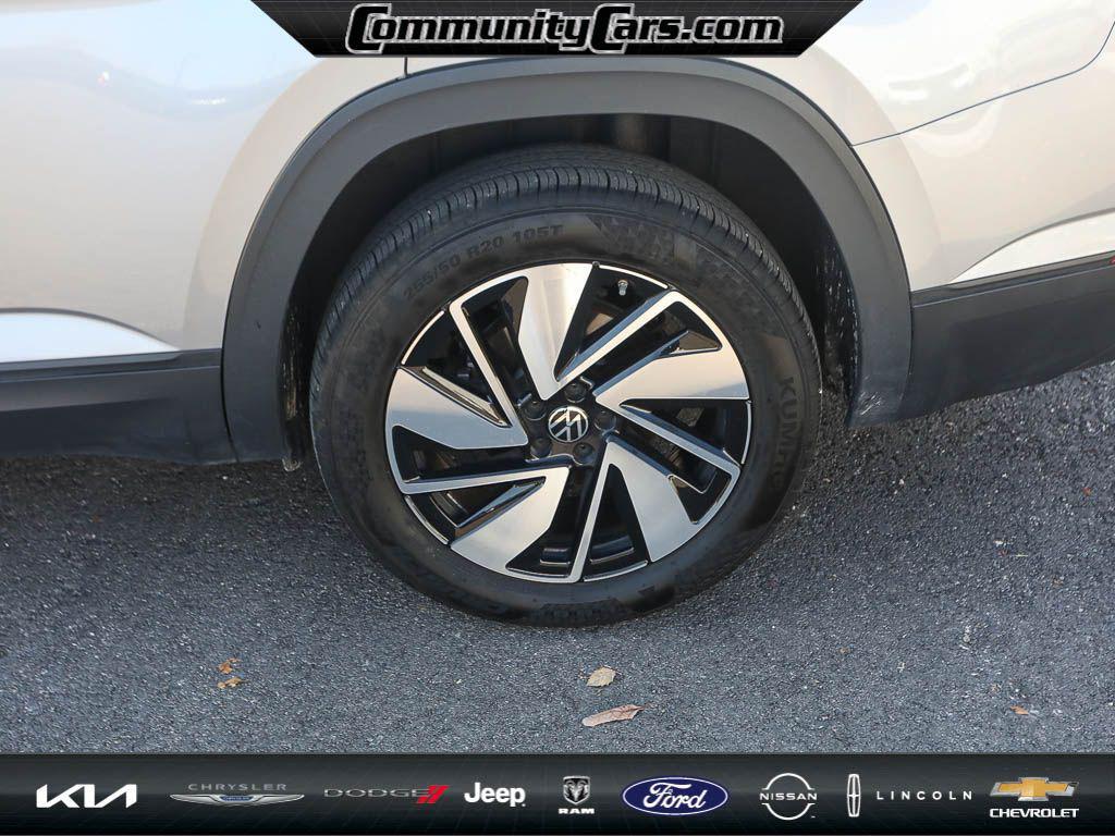 used 2024 Volkswagen Atlas car, priced at $29,500