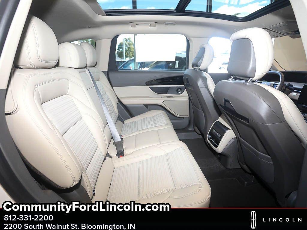 new 2025 Lincoln Nautilus car, priced at $65,731