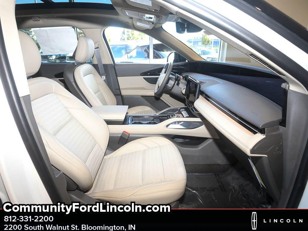 new 2025 Lincoln Nautilus car, priced at $65,731