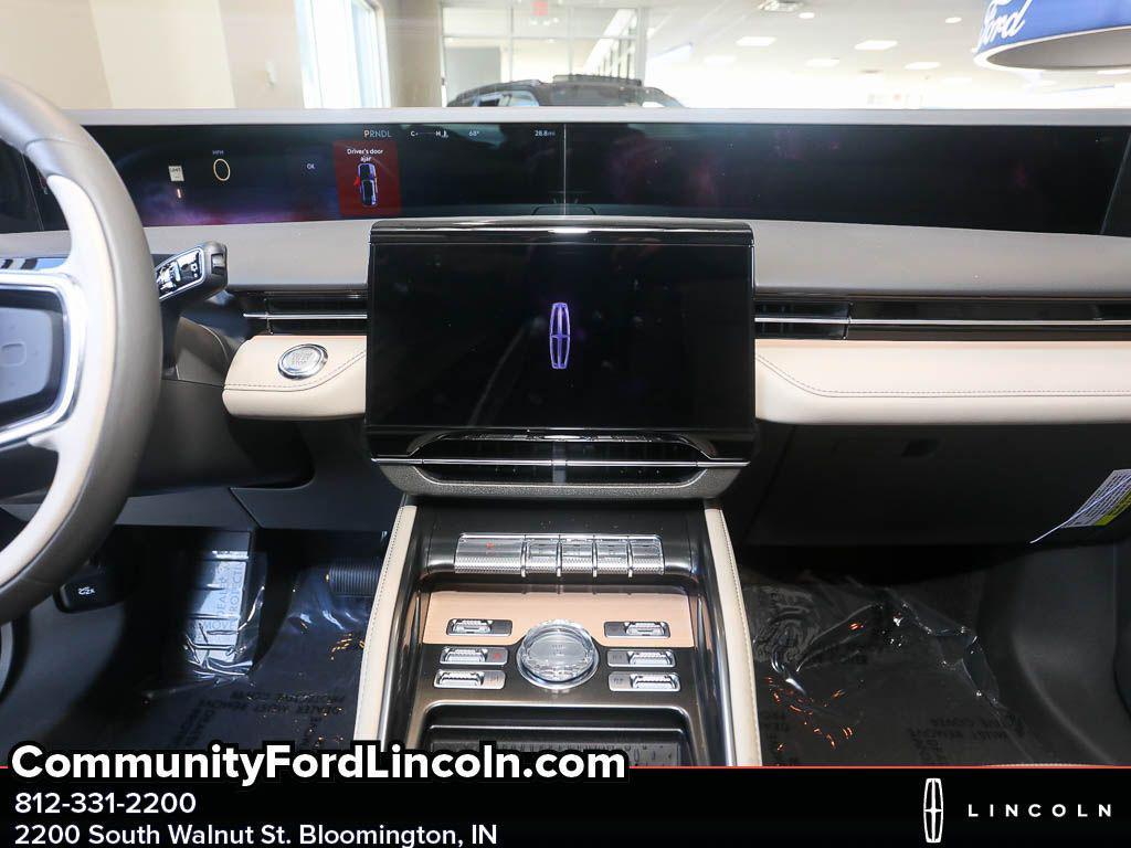 new 2025 Lincoln Nautilus car, priced at $65,731