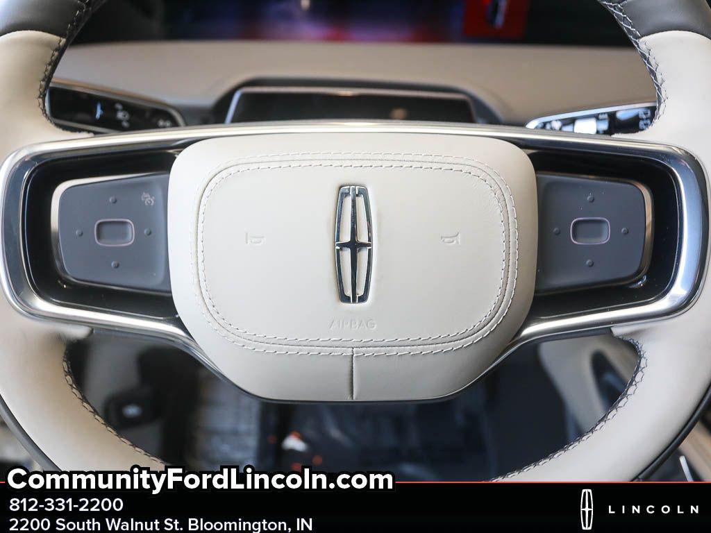 new 2025 Lincoln Nautilus car, priced at $65,731