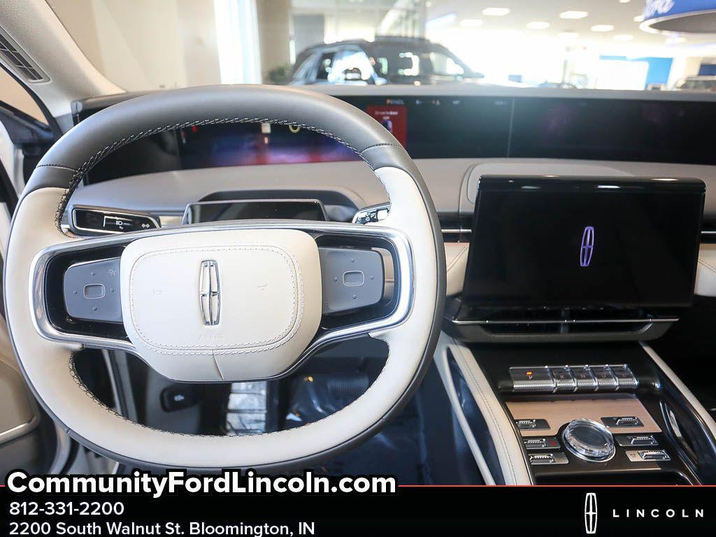 new 2025 Lincoln Nautilus car, priced at $65,731