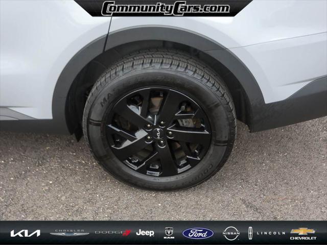used 2023 Kia Sorento car, priced at $27,000