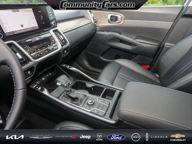 used 2023 Kia Sorento car, priced at $27,000