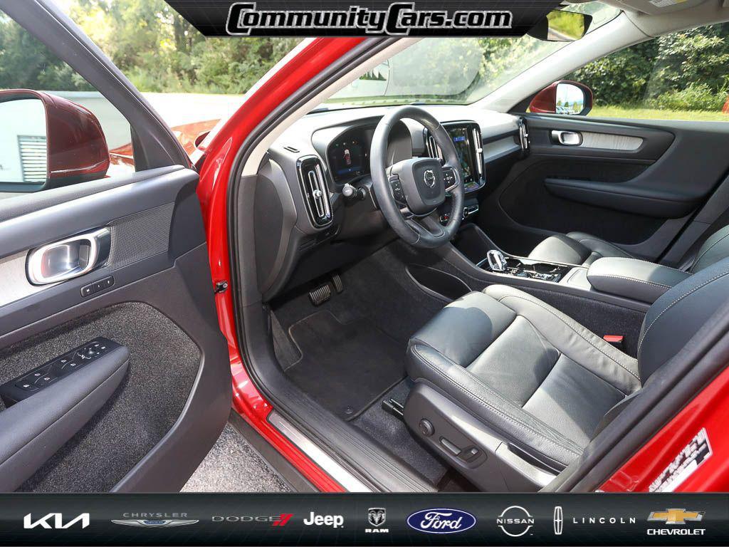 used 2023 Volvo XC40 car, priced at $29,800