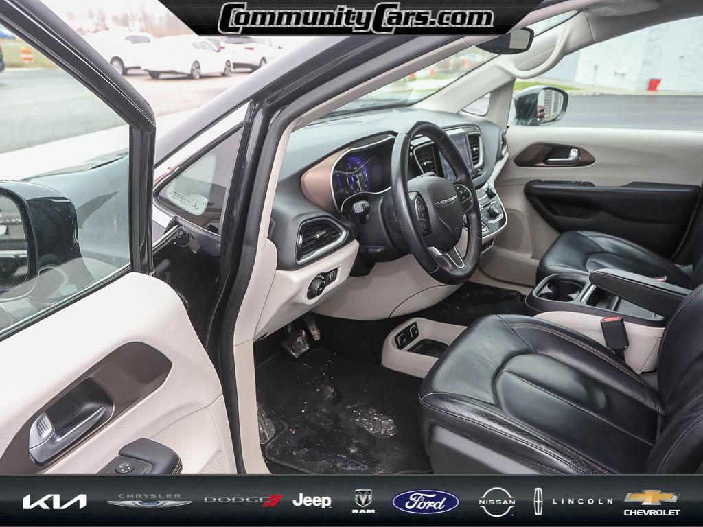 used 2017 Chrysler Pacifica car, priced at $10,600