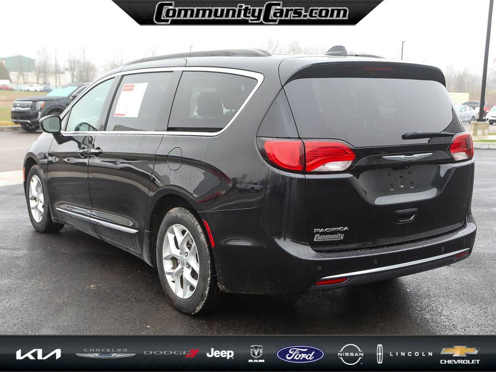 used 2017 Chrysler Pacifica car, priced at $10,600