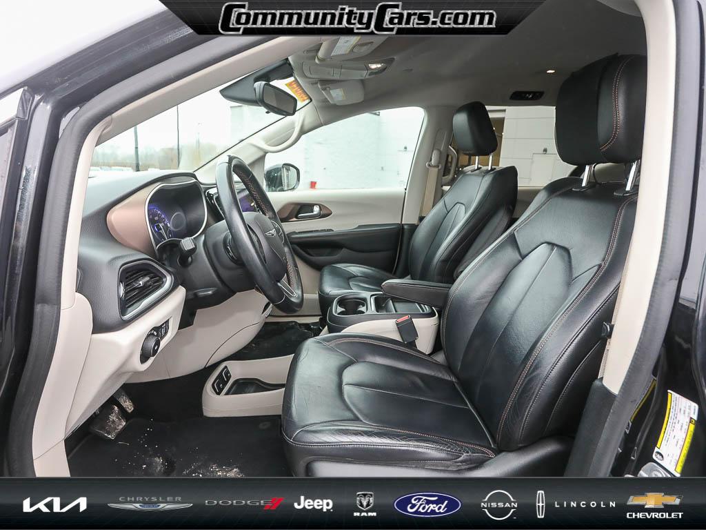 used 2017 Chrysler Pacifica car, priced at $10,600