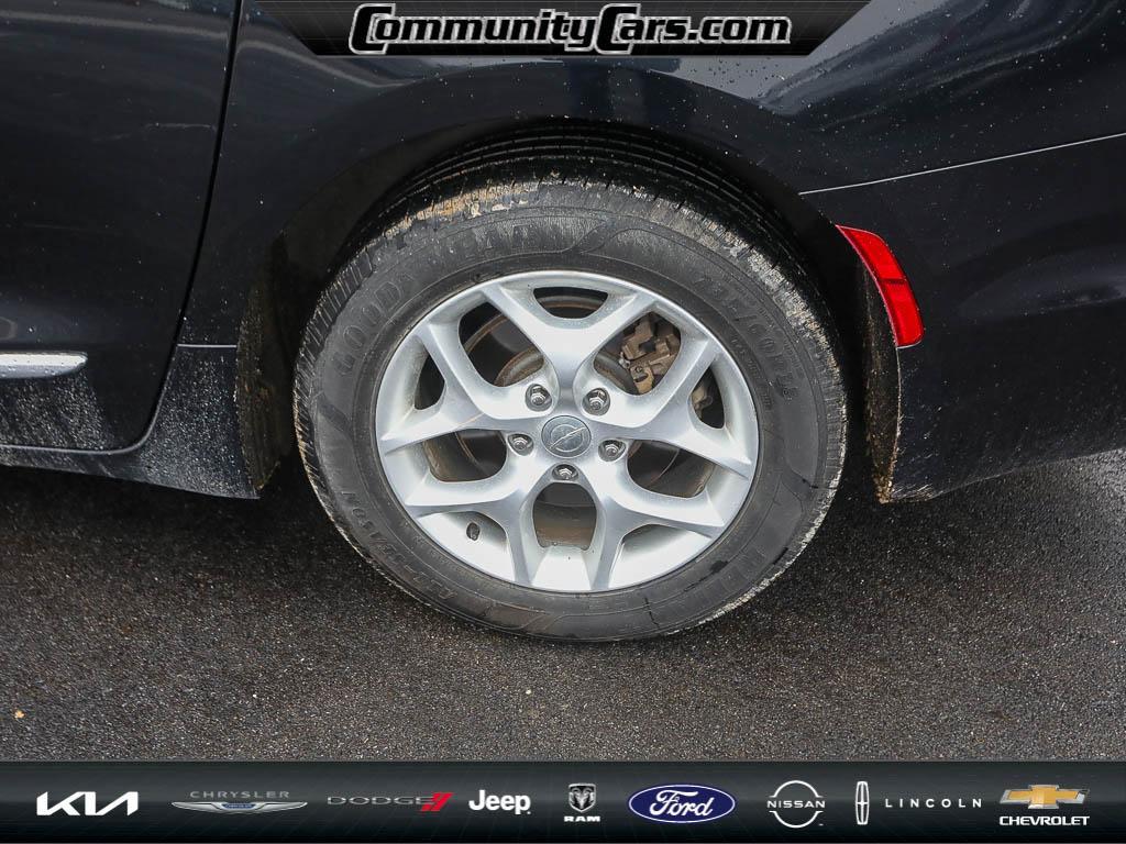 used 2017 Chrysler Pacifica car, priced at $10,600