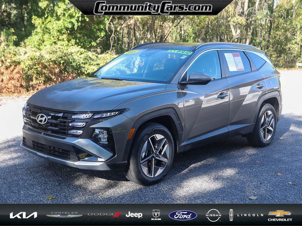 used 2025 Hyundai TUCSON Hybrid car, priced at $31,000