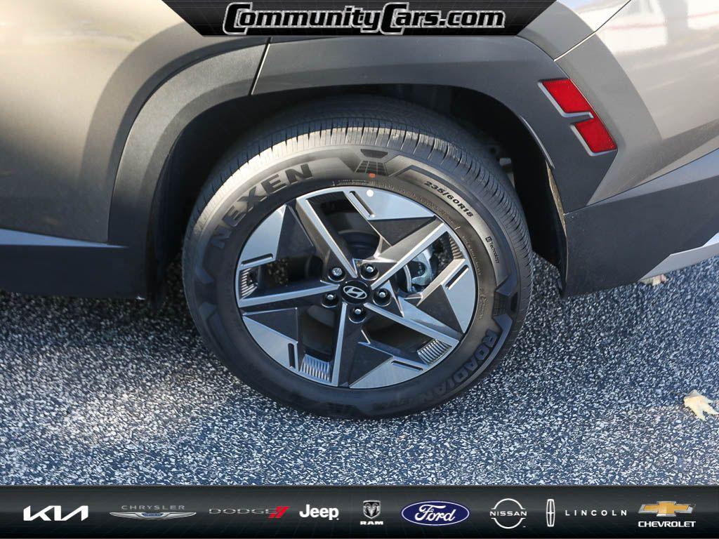 used 2025 Hyundai TUCSON Hybrid car, priced at $31,000