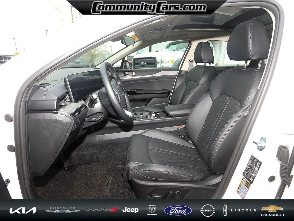 used 2025 Kia K5 car, priced at $27,980
