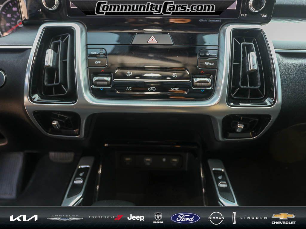 used 2022 Kia Sorento car, priced at $21,860