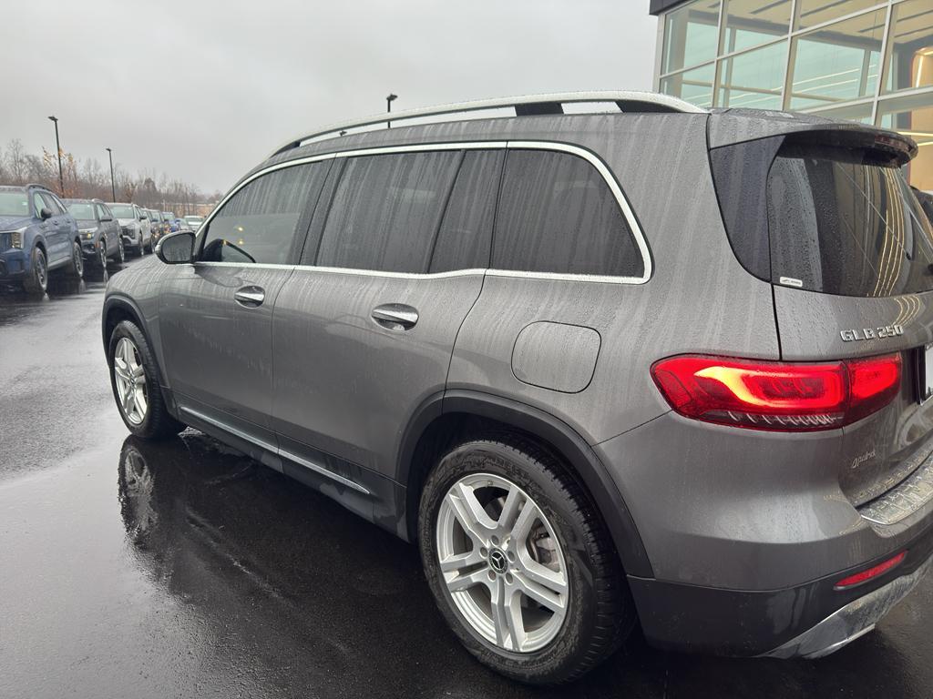 used 2021 Mercedes-Benz GLB 250 car, priced at $27,319