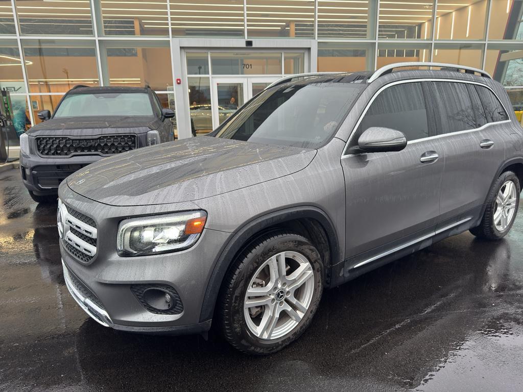 used 2021 Mercedes-Benz GLB 250 car, priced at $27,319