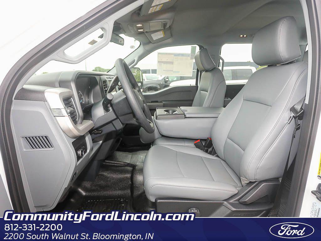 new 2025 Ford F-250 car, priced at $52,324
