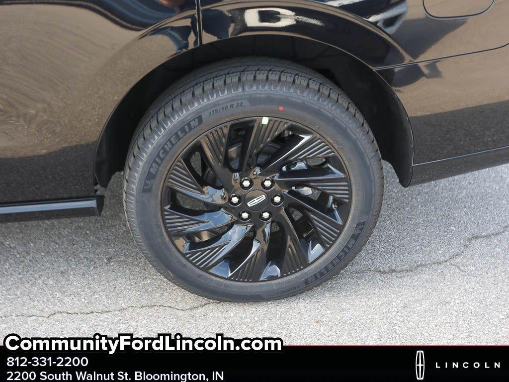 new 2025 Lincoln Navigator car, priced at $104,400