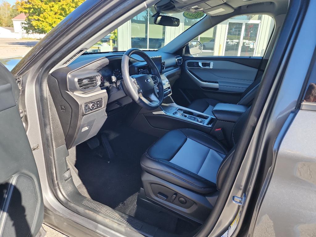 used 2023 Ford Explorer car, priced at $33,500