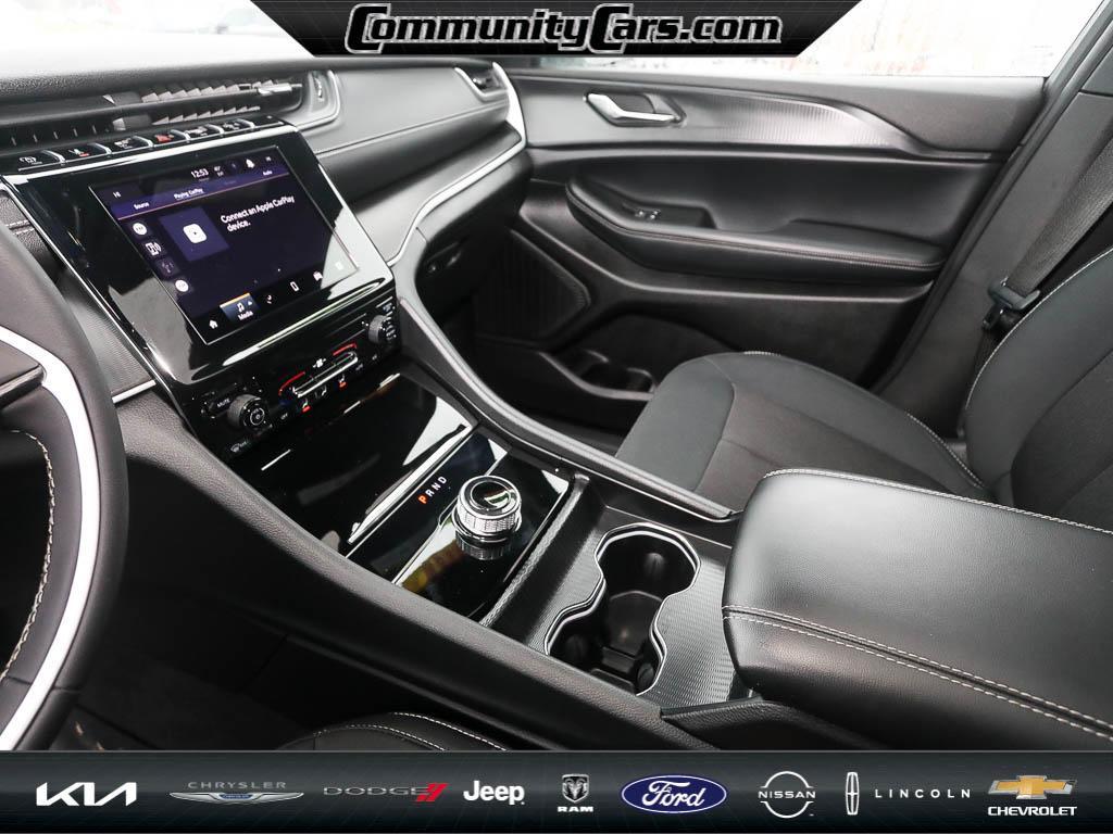 used 2024 Jeep Grand Cherokee car, priced at $27,801