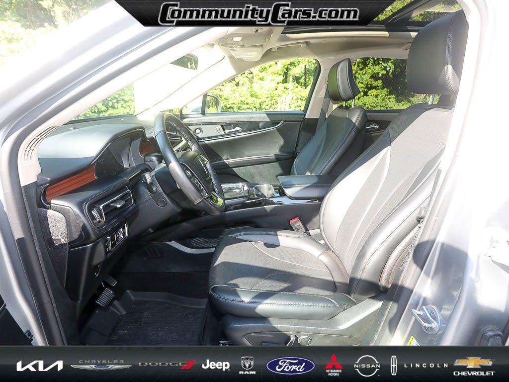 used 2023 Lincoln Nautilus car, priced at $38,690