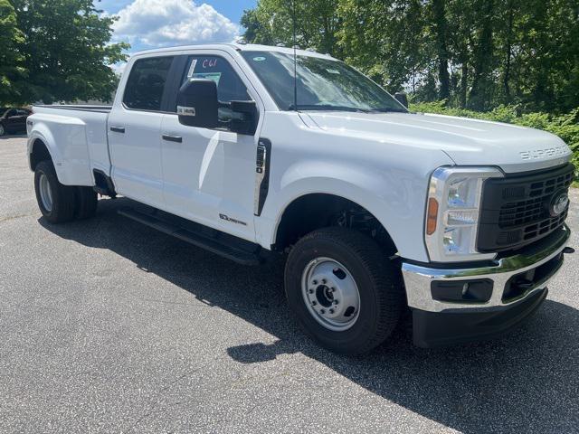 new 2025 Ford F-350 car, priced at $67,900