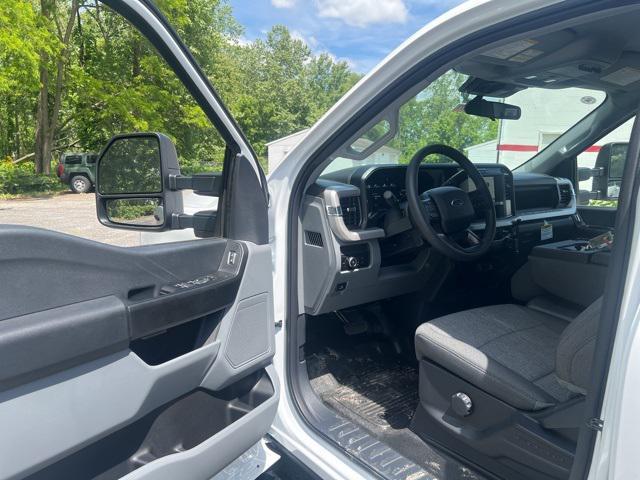 new 2025 Ford F-350 car, priced at $67,900