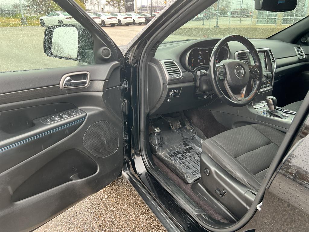 used 2018 Jeep Grand Cherokee car, priced at $14,500