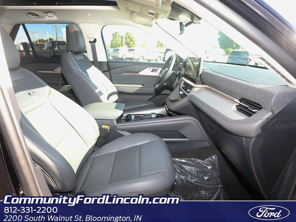 new 2025 Ford Explorer car, priced at $47,222