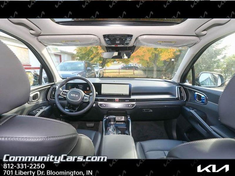 used 2025 Kia Sorento car, priced at $35,600