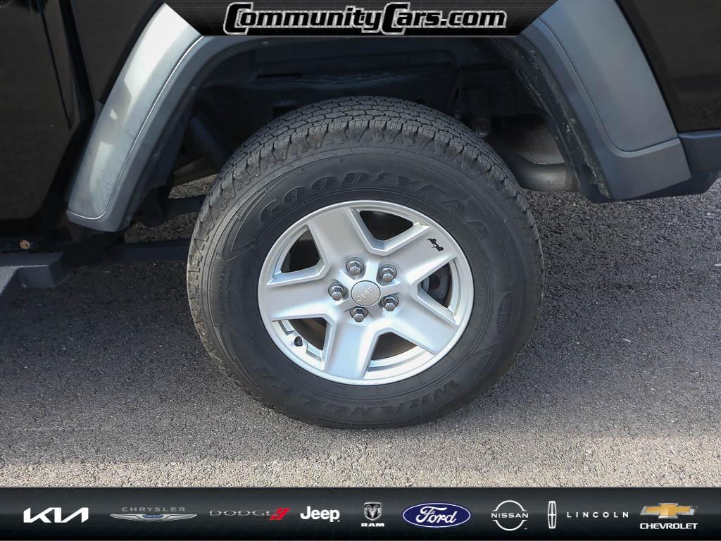 used 2020 Jeep Gladiator car, priced at $26,300